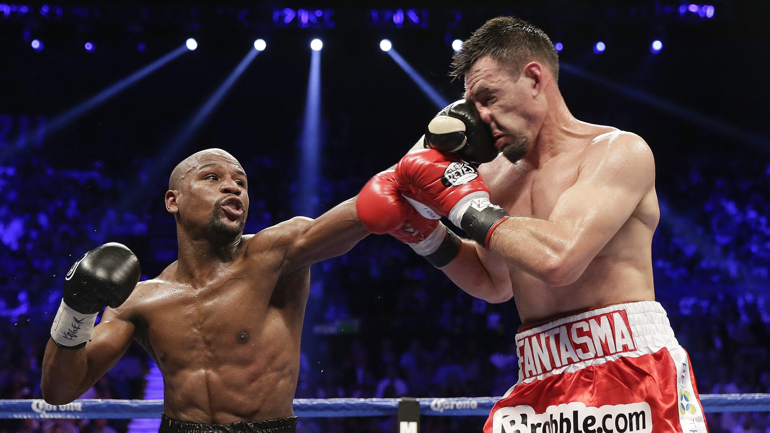 双星闪耀夜,勇士三节风暴撕裂开拓者,恩比德狂轰50+缔造生涯传奇