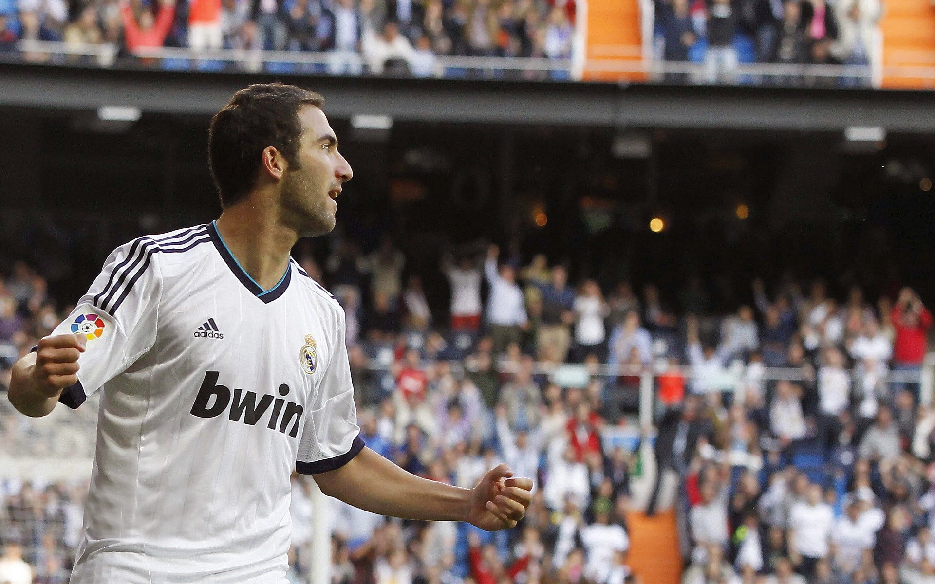 米兰鏖战波兰启示录，卡拉斯科化身防守铁闸，他成了最被低估的隐形英雄